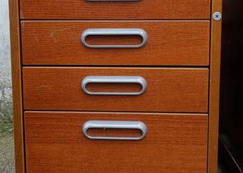 Kontenerek z szufladami do biura