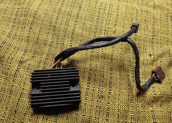 Peugeot satelis 125 regulator napięcia