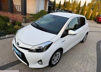 Toyota Yaris Hybrid 1.5 VVT-i 100KM 2015r