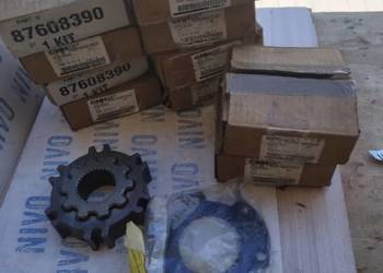 Połączenie wielowpustowe zestaw 87608390 kombajn case axial new holland cr