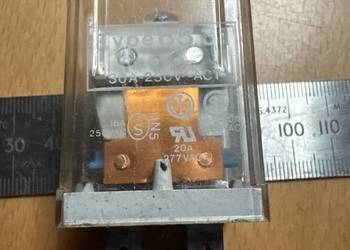 Przekaźnik Omron z Japonii typ 65.34 30A-250V-AC1