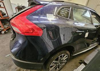 ĆWIARTKA BŁOTNIK PRAWY TYŁ VOLVO V40 II CROSS COUNTRY