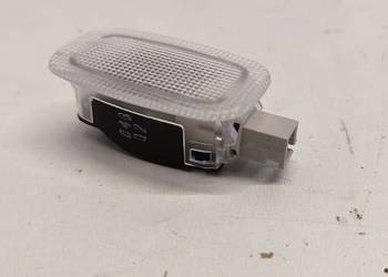 MERCEDES GLC W253 X253 LAMPKA KABINY WNĘTRZA A0028202101