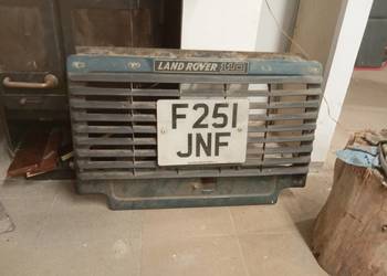 Grill Land Rover Defender