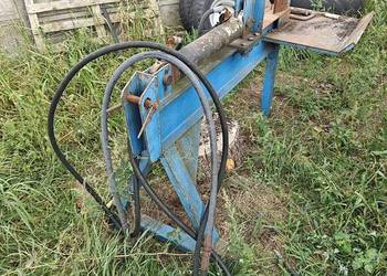 Łuparka do drewna . Do ciągnika