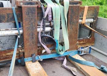 Manitou 5 ton widły z pozycjonerem, karetka.