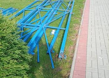 Słupy metalowe