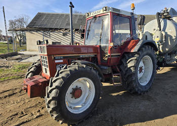 Ciągnik INTERNATIONAL 956 XL, 4x4 (95 KM)