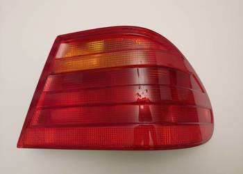 Mercedes w210 E klasa lampa tylna Prawa orginał