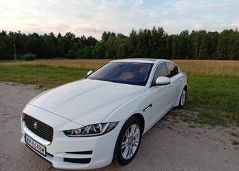 Jaguar Xe Premium 2.0 250km AWD