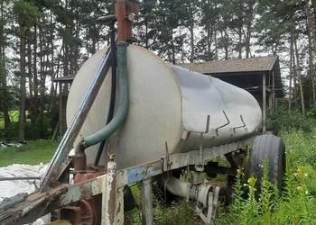 Beczkowóz trabant wciągnięty