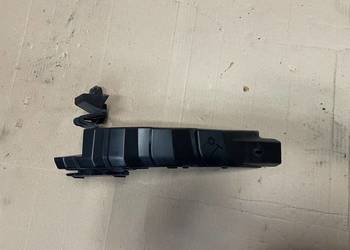 Ślizg zderzaka tył Jaguar f-pace x761