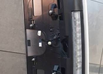 Lotka ,spoiler klapy z światłem stop Rav 4V 2018-