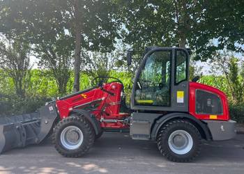 Ładowarka teleskopowa HORNET HMA818T – 75 KM, udźwig 1800 kg + widły i łyżk