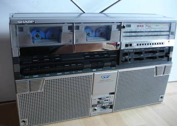 Radiomagnetofon SHARP GF-666