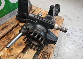 Deutz-fahr 120Agrotron {Siłownik skrętu ZF APL2045}