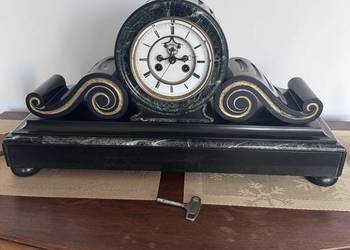 Zegar kominkowy z marmuru