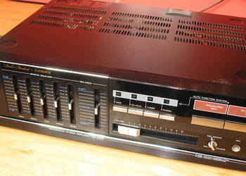 FISHER CA-M23 (SANYO) Wzmacniacz z korektorem graficznym i mocą 2x35 W