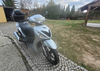 Suzuki sixteen ux  125