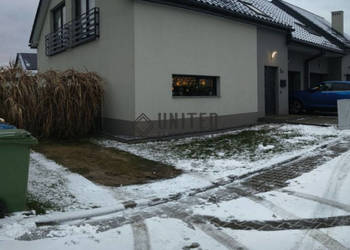 Dom bliźniak z ogrodem w Nowosiedlicach