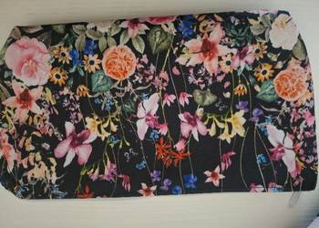 Kosmetyczka z nadrukiem wodoodpornym z przodu