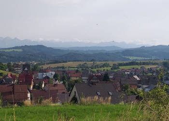 Działka budowlana w Kluszkowcach z panoramicznym widokiem na okolicę