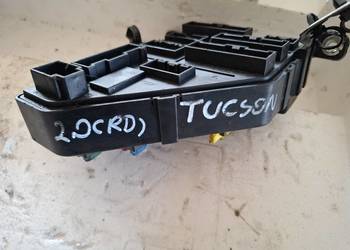 HYUNDAI TUCSON 2,0 CRDI skrzynka bezpieczników 911102e001