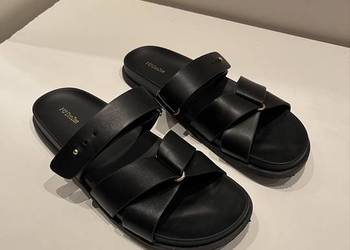 Nowe klapki DeeZee w rozmiarze 38