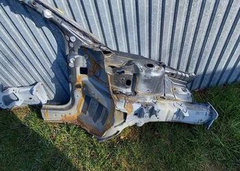 Ćwiartka przód lewą VOLVO V50 Ćwiartka przód lewą VOLVO V50