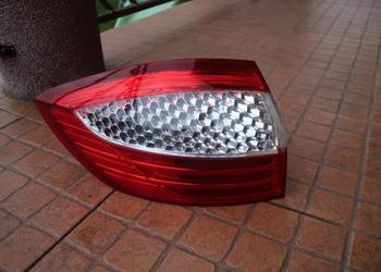 LAMPA LEWY TYŁ TYLNA FORD MONDEO MK4 7S71-13405-B