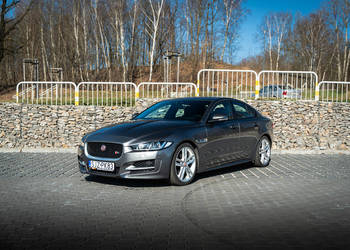 Jaguar XE 2.0 D R-Sport