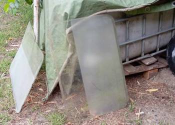 FSD Nysa 522 szyba  boczna 2 sztuki oraz jedna tylna  nysa 522