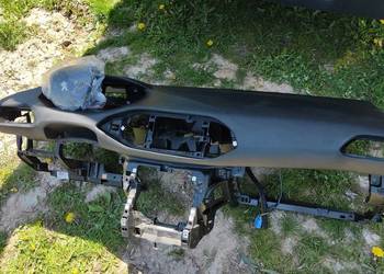 Peugeot 308 T9 deska konsola orginal Peugeot 308 T9 deska konsola orginal