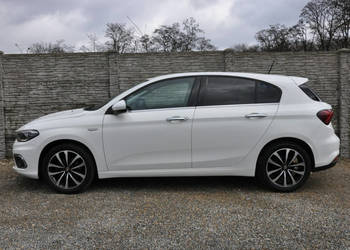 Fiat Tipo 1.4 95KM hatchback LED Navi Kamera Czujniki Alufelgi II (2016-)
