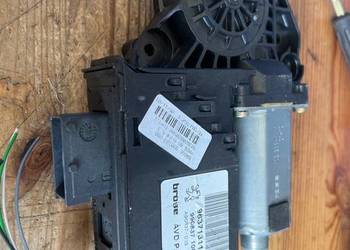 Silniczek szyby przód prawy peugeot 307