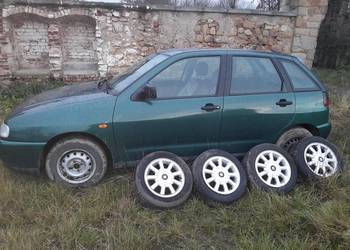 Seat Ibiza w całości lub na części