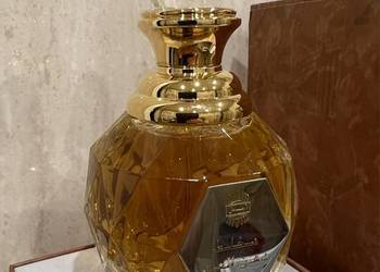 Ajmal Mukhallat Dahnal Oudh Moattaq / odlewka