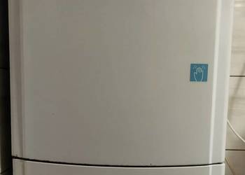 Suszarka do ubrań Indesit