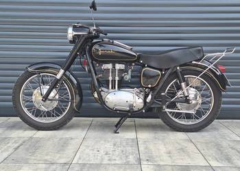 Junak m10