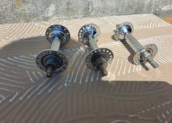 Piasta rowerowa przednia 2x18szprych 2x12 szprych chromowane