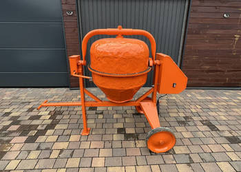 Odnowiona Betoniarka 250L 230V