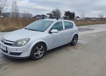 Opel Astra H, od 12 lat w jednych rękach, koła zimowe