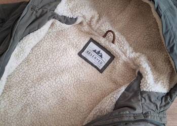 Kurtka zimowe Reserved rozmiar 164 używane jest na zdjęciach