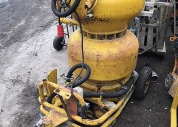 Zasobnik do betonu do silomatu dwu komorowy