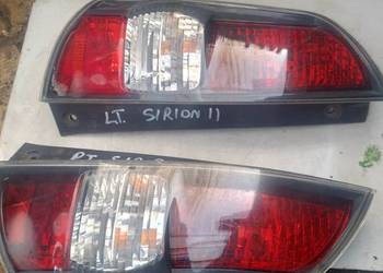 DAIHATSU SIRION II lampa tył prawa lewa