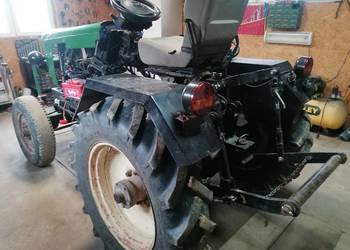 Ciągnik traktor sam
