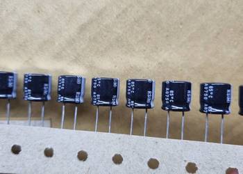 Kondensator Nichicon 220uF 35V  85°C  20szt