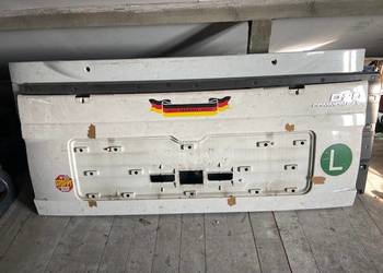 Atrapa Maska Grill Man TGA TGS 81611100053