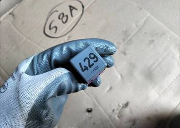 PRZEKAŹNIK 429 1J0906381