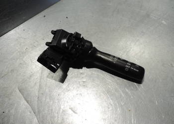 PRZEŁĄCZNIK WYCIERACZEK TOYOTA YARIS 2